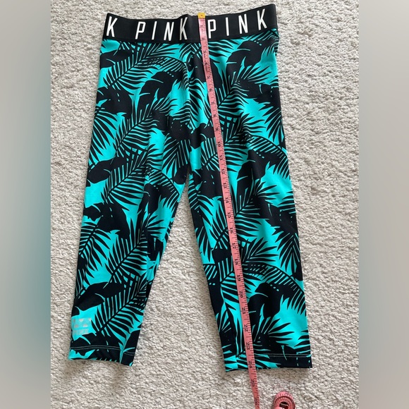 Victoria's Secret Pink Ultimate Extreme Crop athletic workout pants. Size Small - Picture 7 of 9